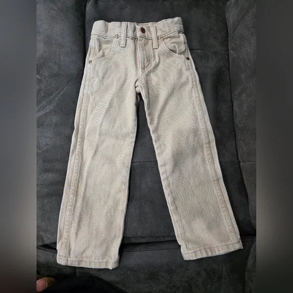 Boy's Wrangler Size 4 Slim Jeans - Picture 2 of 4